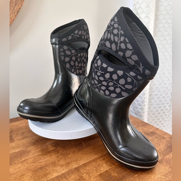 Bogs Shoes - BOGS womens boots - size 8
